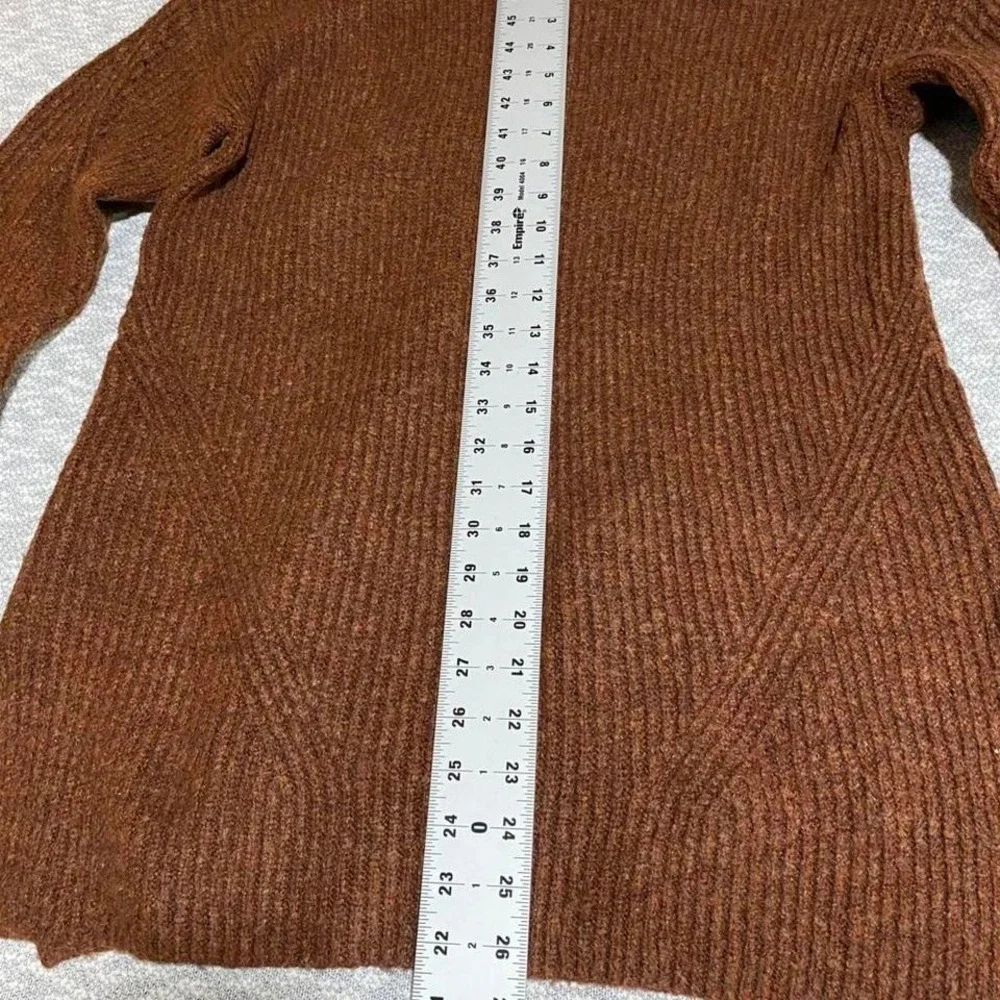 Old Navy brown ribbed sweater long sleeves women S. SKU-A203 #knitwear #cozy